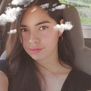 Meet your Posher, Nathaly